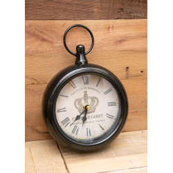 Wanduhr Vintage mit Krone