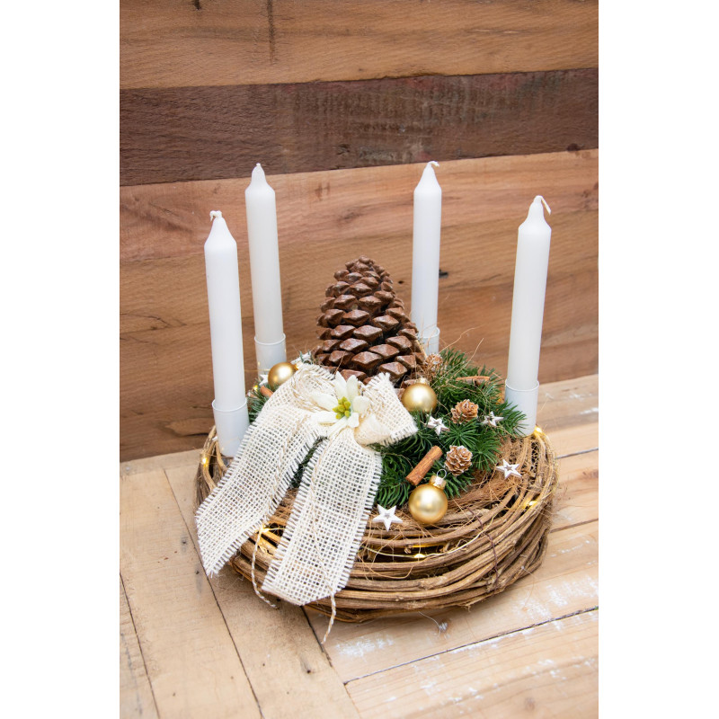 Adventskranz grosser Zapfen LED