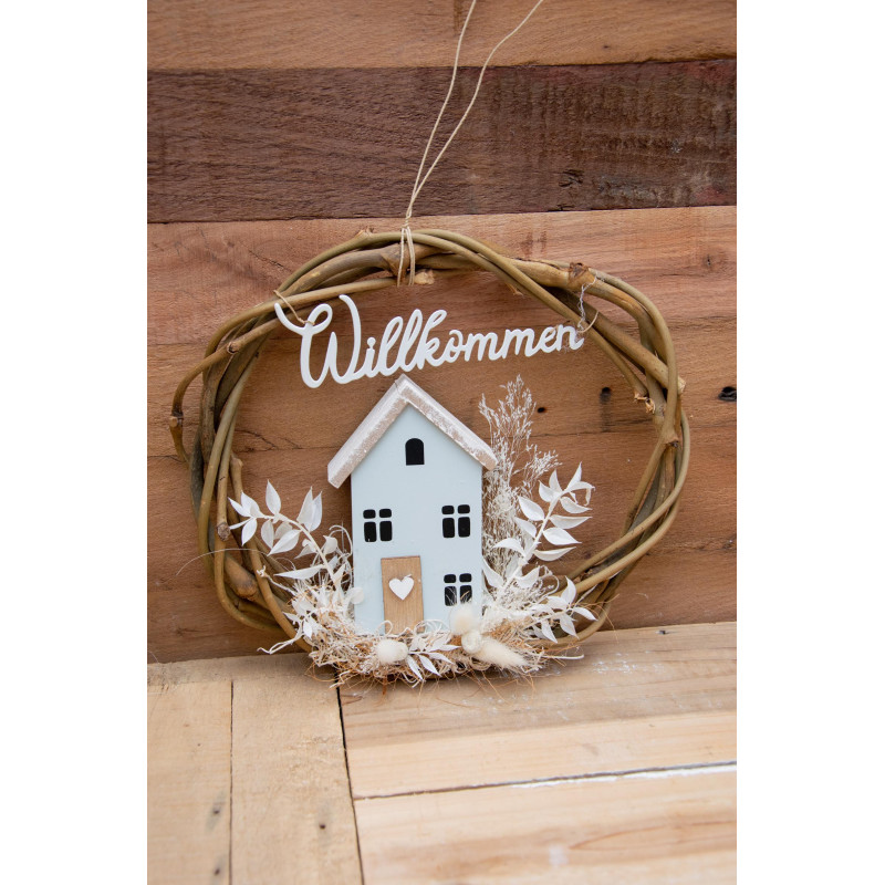 Türkranz Haus hellblau