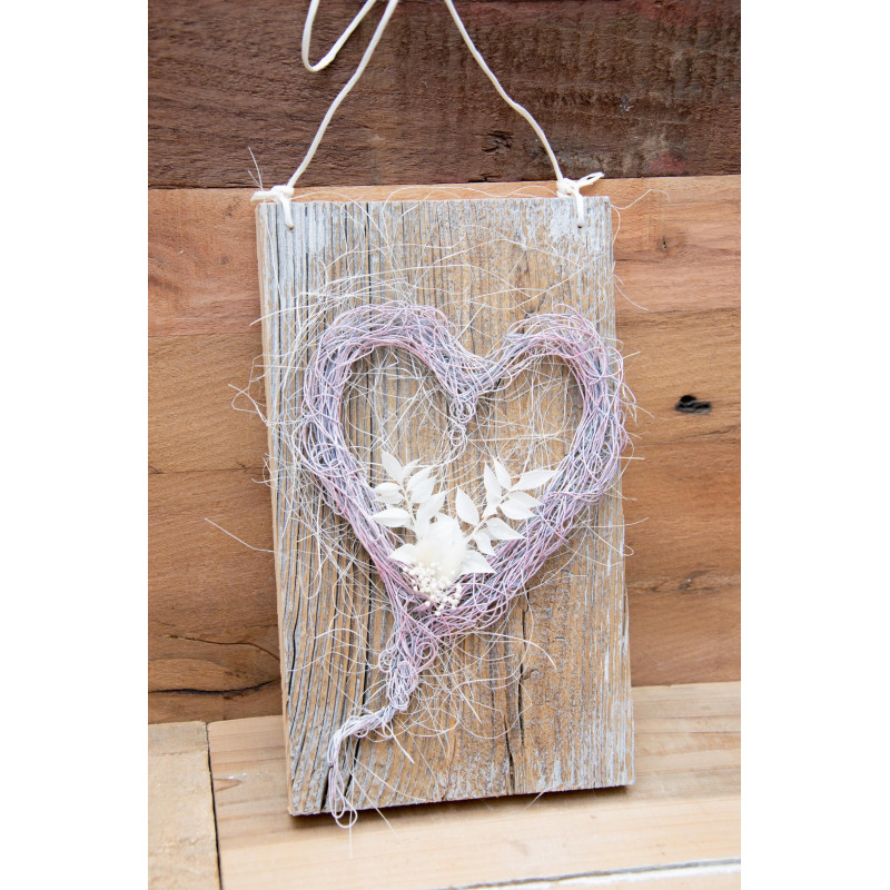 Hängedeko Drahtherz auf Schwemmholz
