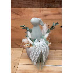 Hase mint in Eiertopf