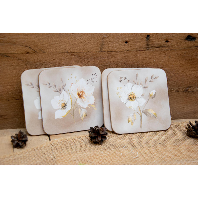Blumen-Untersetzer in Creme-Weiss